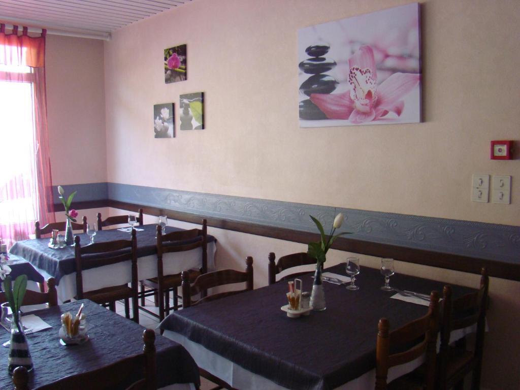 Hotel Le Passiflore 圣波勒-德莱昂 外观 照片