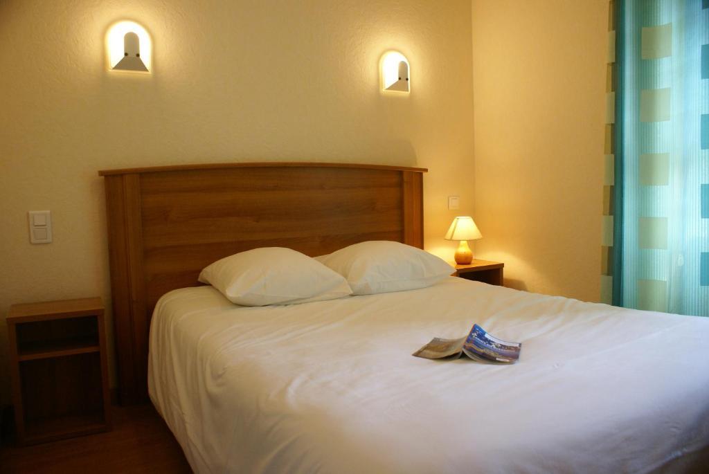 Hotel Le Passiflore 圣波勒-德莱昂 客房 照片